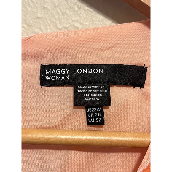 Maggy London Women's Short Flutter Sleeve with Asymmetric Hem Sz 22W - Picture 8 of 9